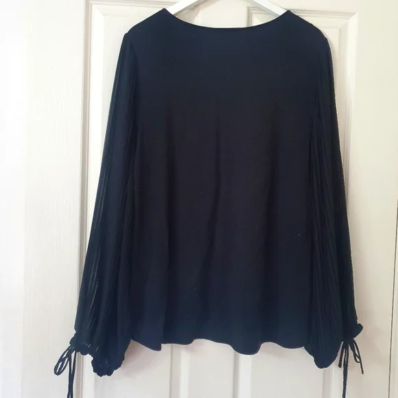 Witchery Black Top with flowy sheer sleeves Size XL - Picture 6 of 8